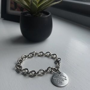 Tiffany and Co. Round Tag Bracelet AUTHENTIC